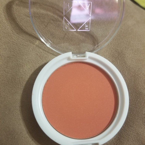 NWOT Ofra Blush - Picture 4 of 4
